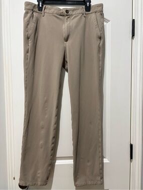 True Classic Men’s Performance Chino Pants Khaki